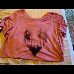 Cute, open back Women’s Top Size XL